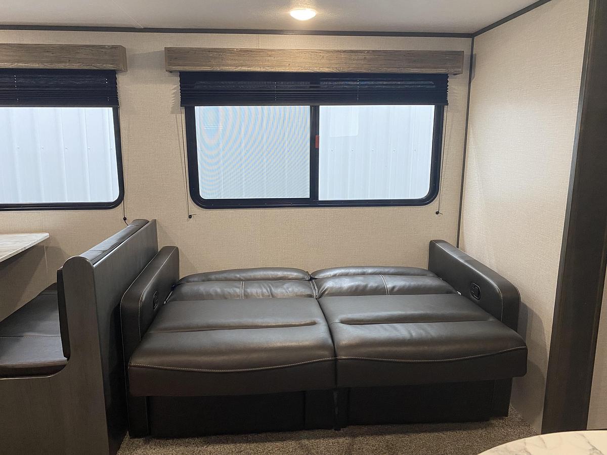 Used 2022 Dutchman Trail LE 29BH