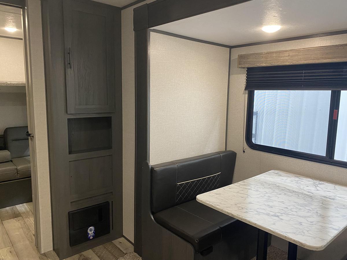 Used 2022 Dutchman Trail LE 29BH