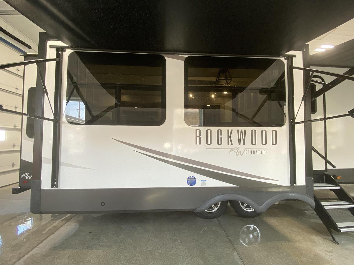 Used 2025 Forest River Rockwood Signature 8337RL