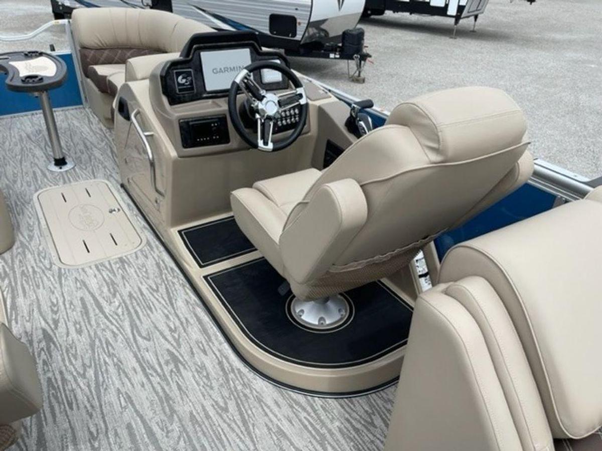 2023 SunCatcher Elite 324RC