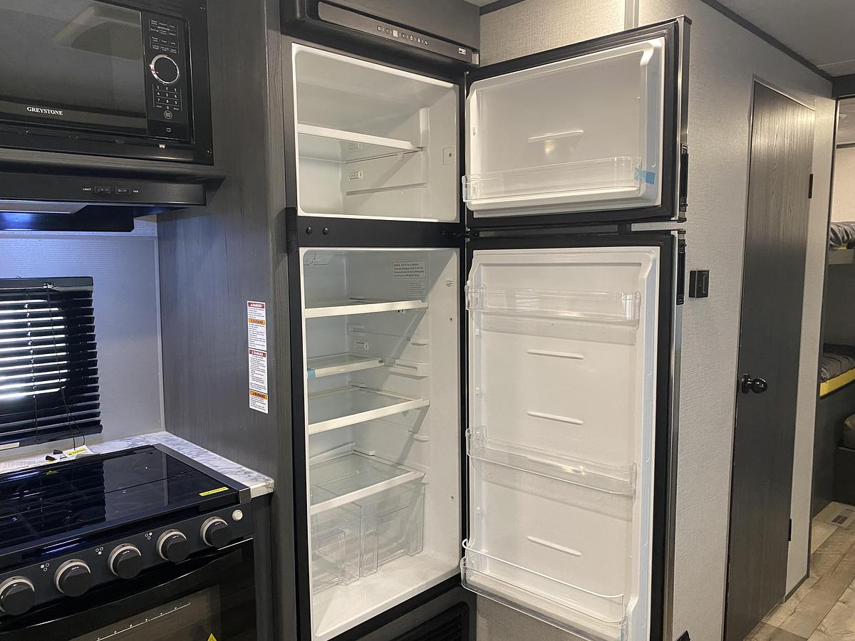 Used 2022 Dutchman Trail LE 29BH