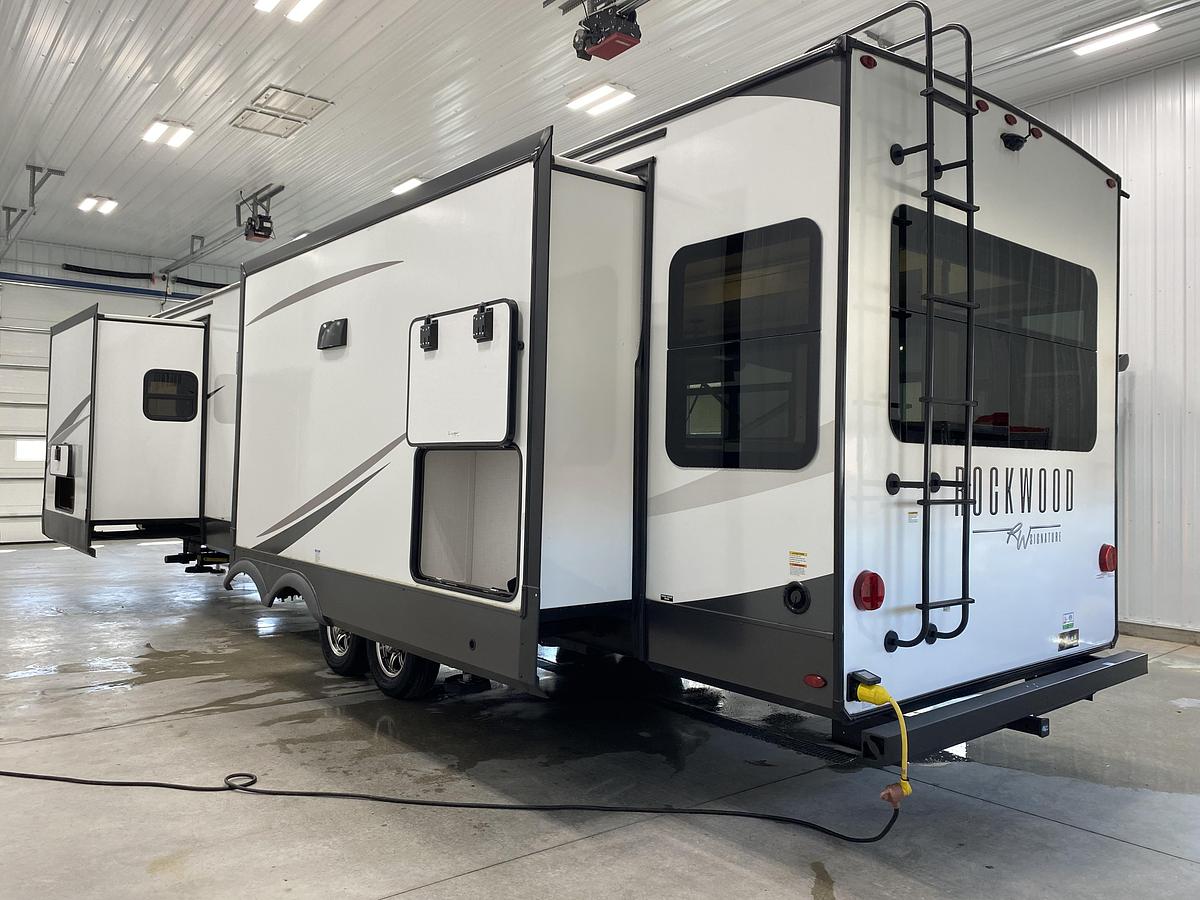 Used 2025 Forest River Rockwood Signature 8337RL