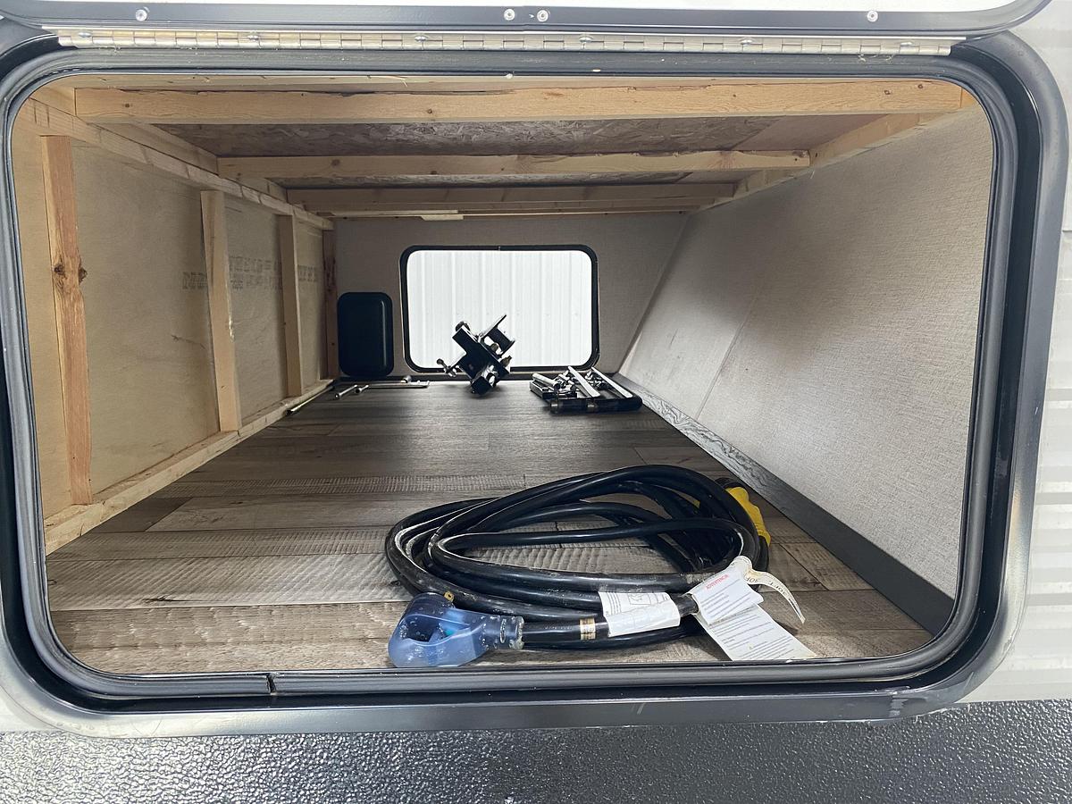 Used 2022 Dutchman Trail LE 29BH