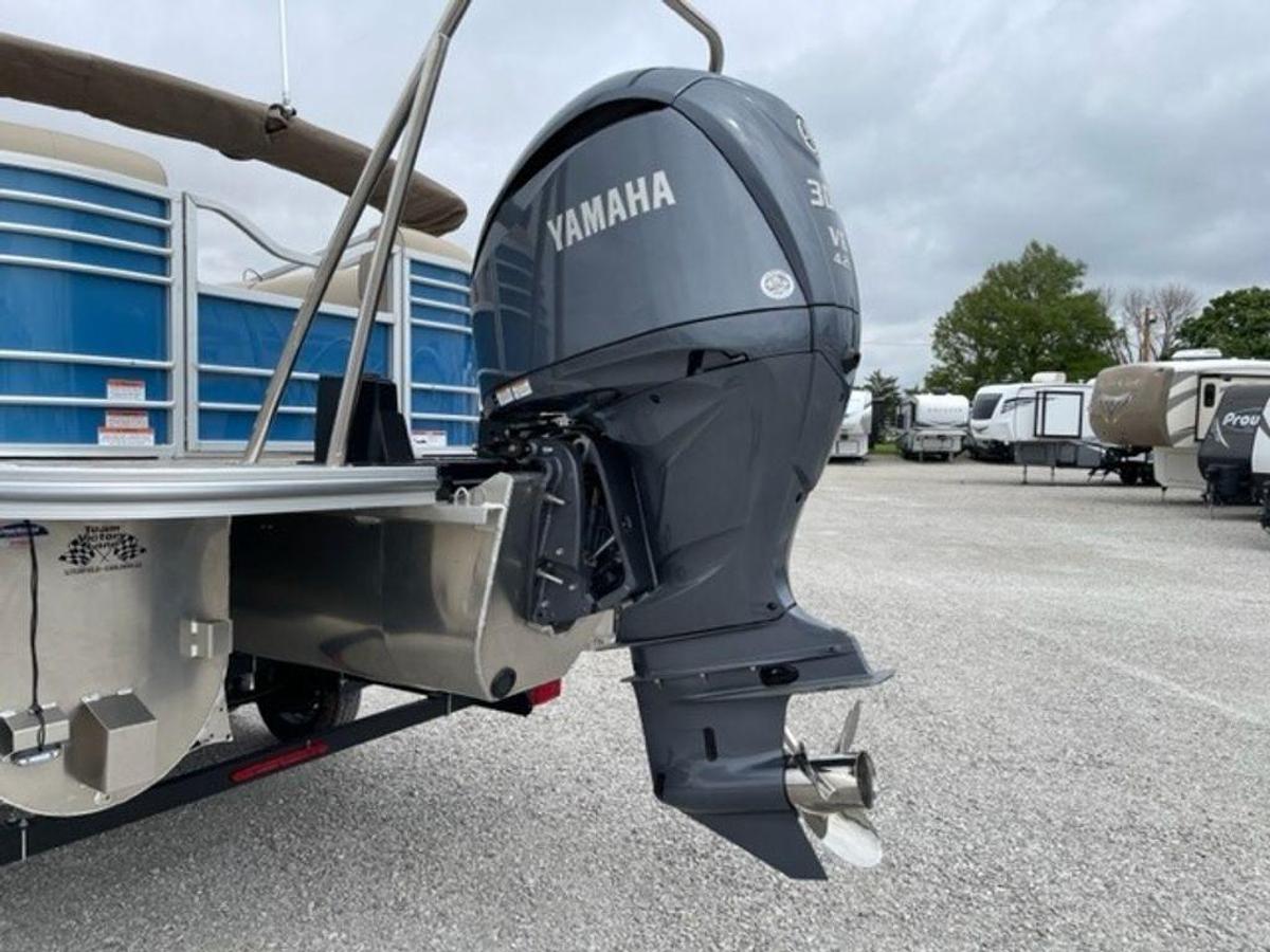 2023 SunCatcher Elite 324RC