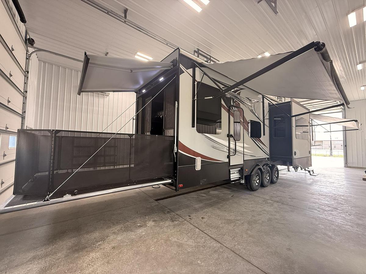 Used 2017 Keystone Raptor 412TS