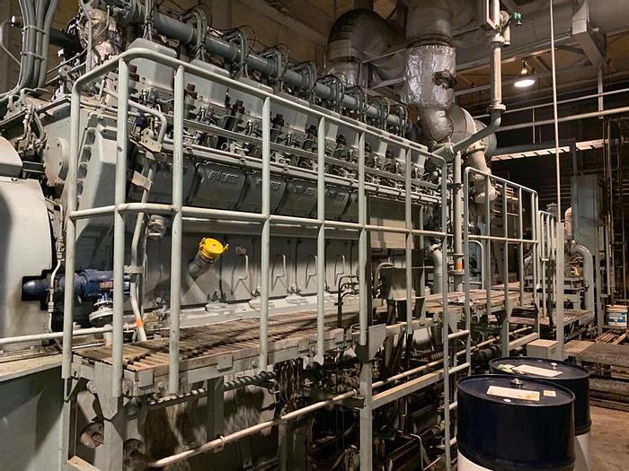 Used Niigata 18V22AG gas generator 50 Hz sets in excellent working condition.