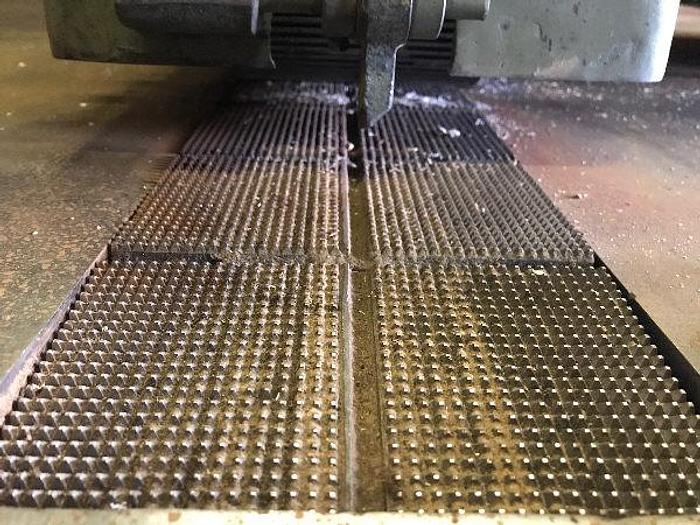 Used MATTISON 202 STRAIGHT-LINE RIPSAW