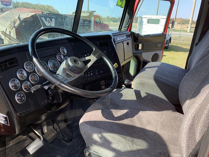 Used 2015 Western Star 4900 SF