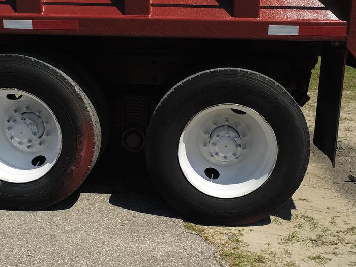 Used 2005 MACK CV713