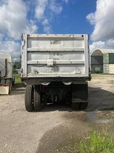 Used 2006 Mack CV713