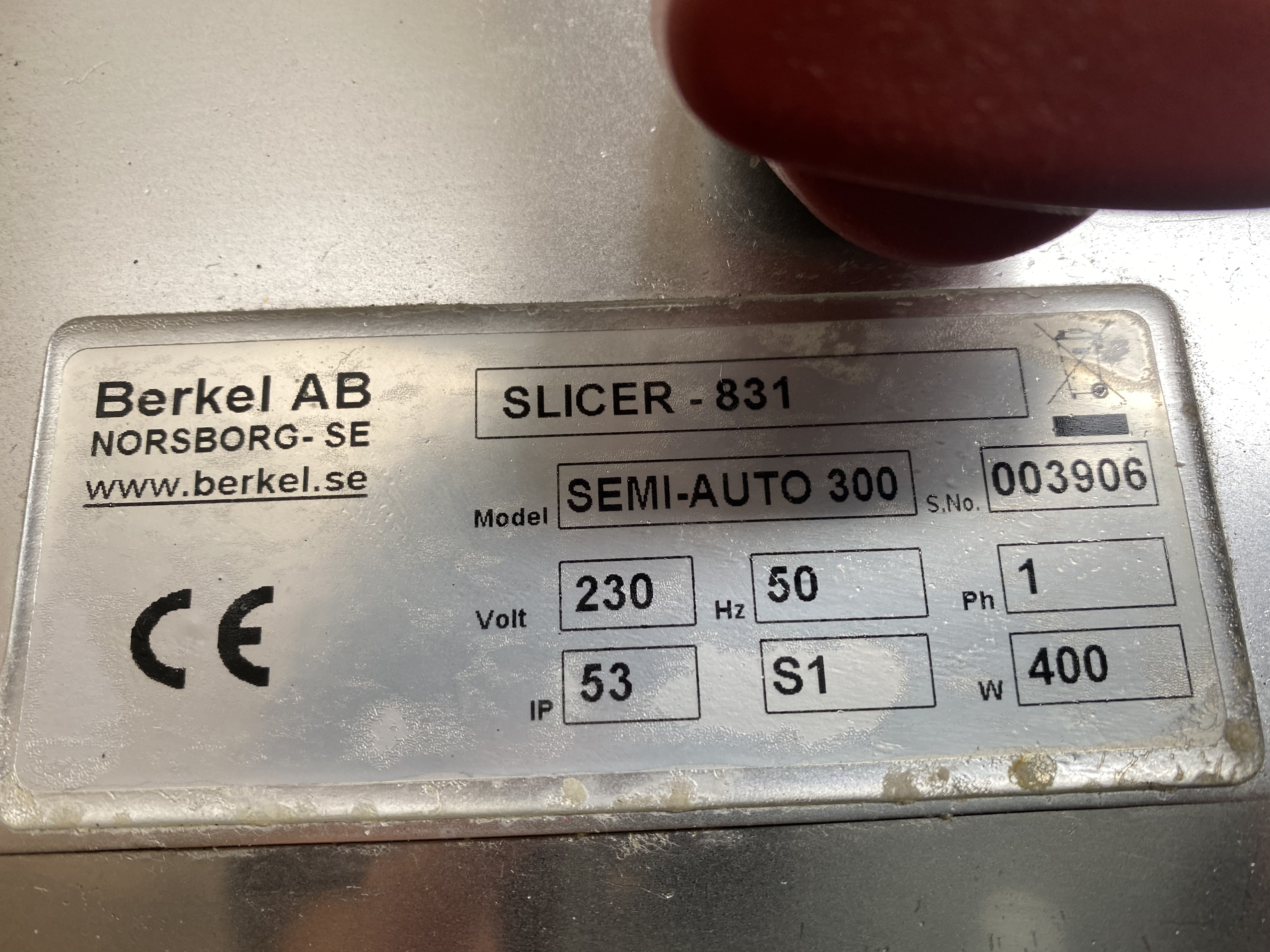 Begagnad Berkel Slicer-831 Semi Auto 300 #1563