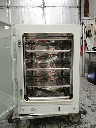 Used Sanyo Model MCO-17AIC CO2 Direct Heat Laboratory Incubator