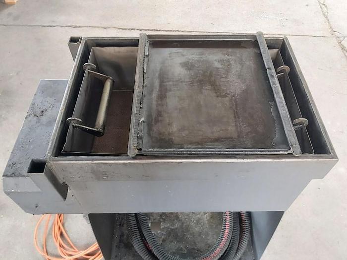 Gebraucht Teile-Waschanlage mit Heizung, Max. 40x60x20cm, gebraucht