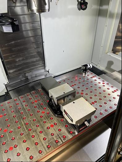 Used 2019 HAAS VF-2SSYT 5-Axis CNC Vertical Machining Center with 2022 TRT-160 Trunnion Table ***586 Hours***
