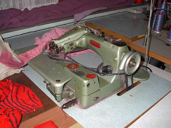 Gebraucht Blindstichmaschine LEWIS Kl. 150-2