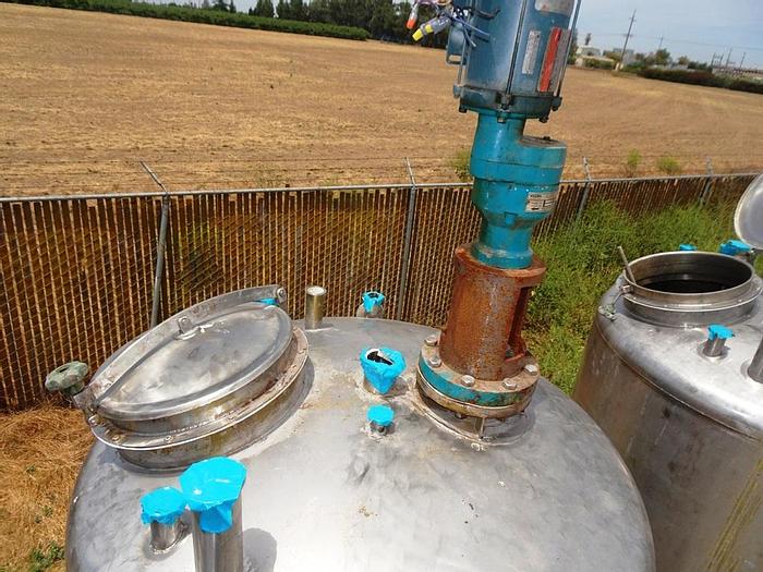 Used Tank, 550 Gallon, S/st, Agit, 1.5 HP, DT/DB, 52" x 60", #S742660