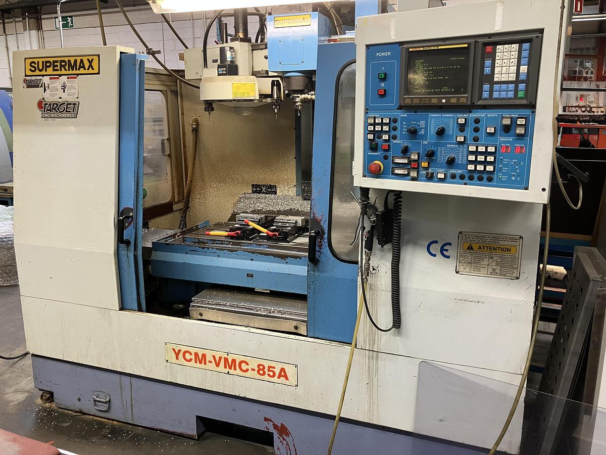 Used 1995 SUPERMAX YCM-VMC-85A