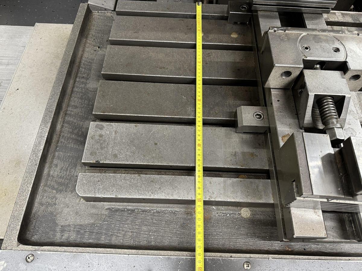 Gebraucht 1991 LEADWELL MCV-1000AP