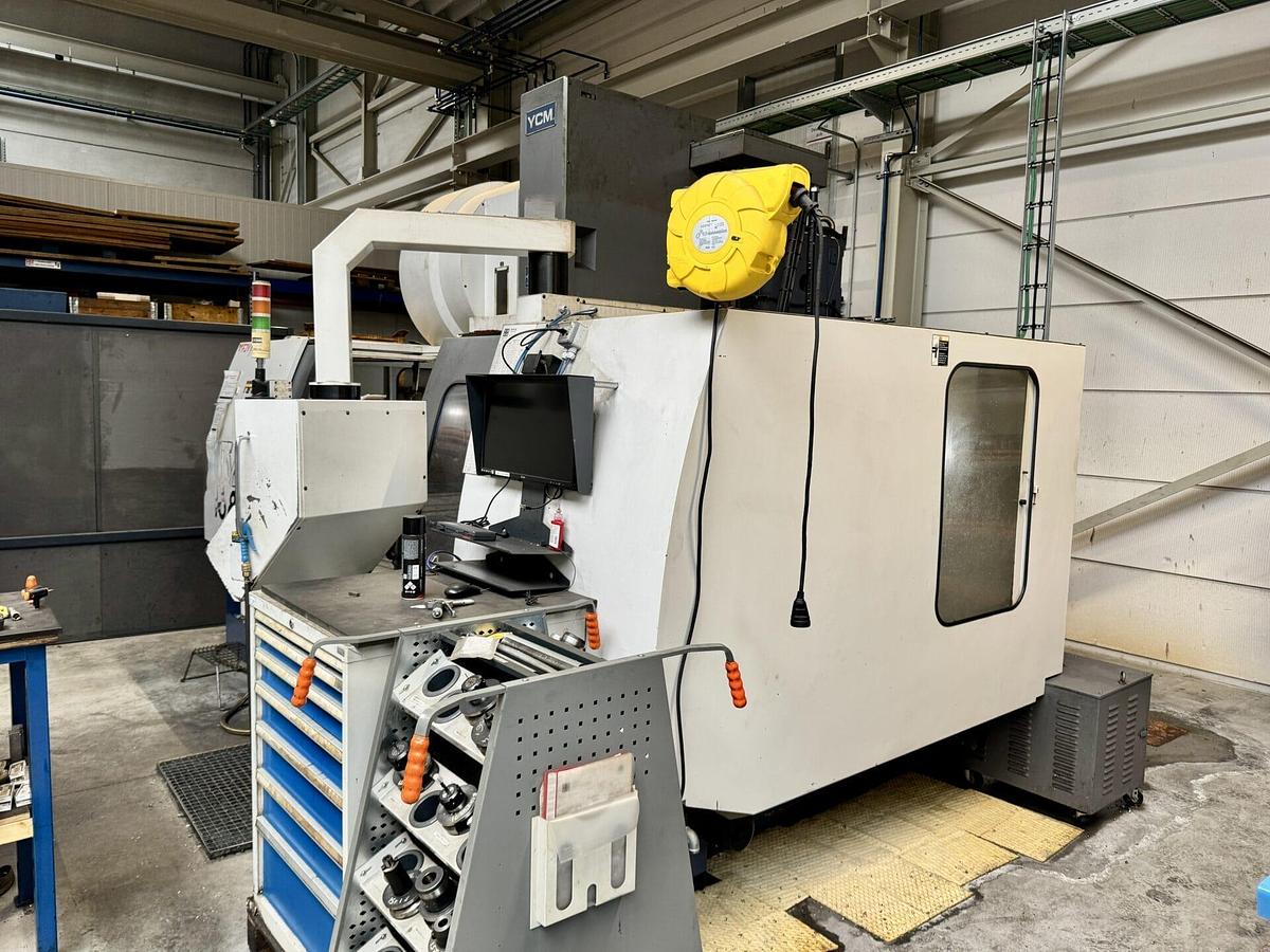 Used 2006 SUPERMAX YCM-TV188V CNC Vertical Machining Centre