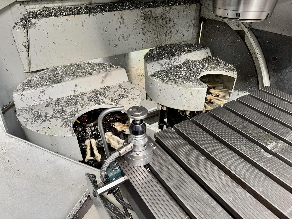 Used 2001 DECKEL MAHO DMU60T