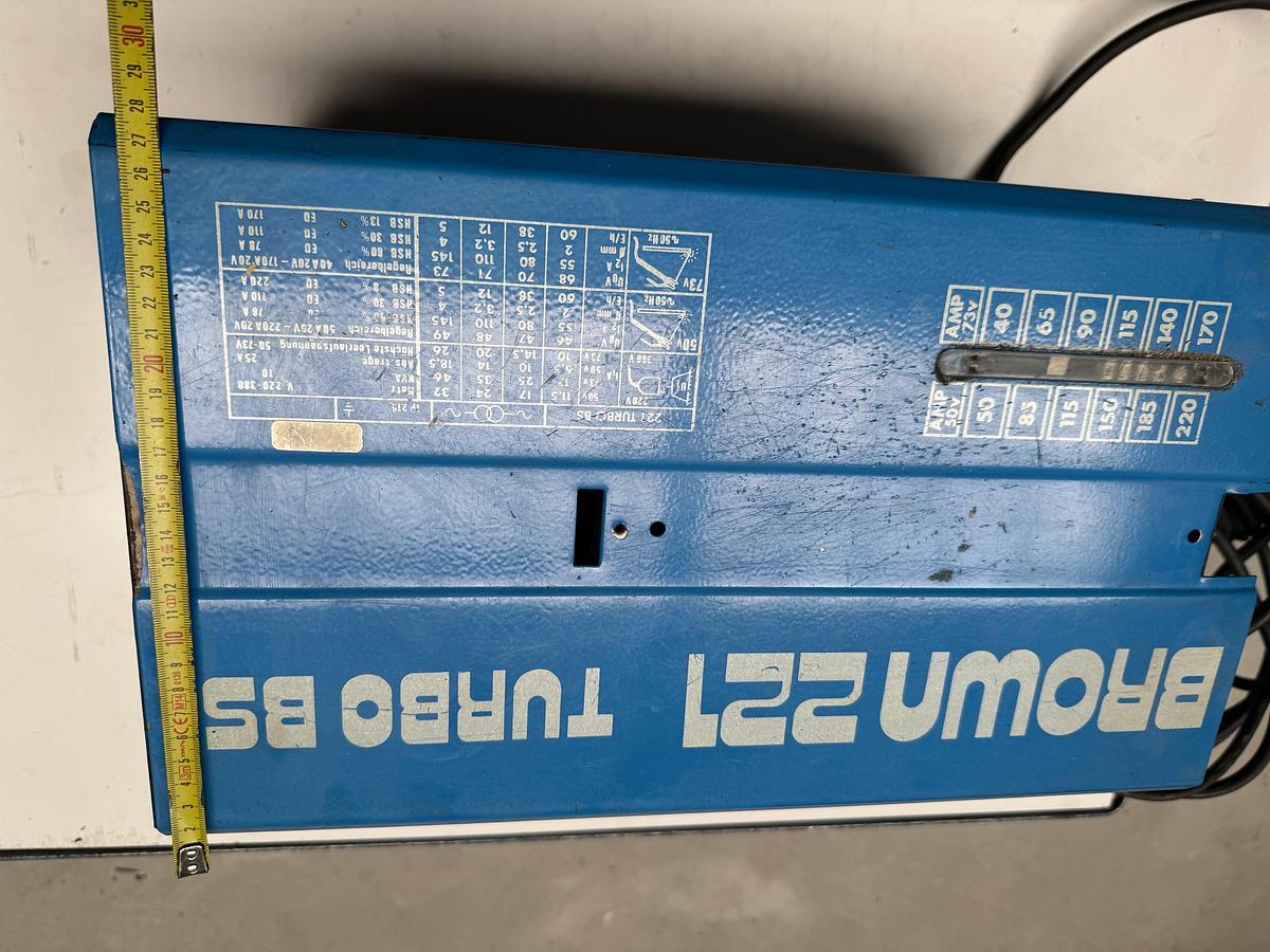 Used BROWN Welder Type:221 Turbo BS