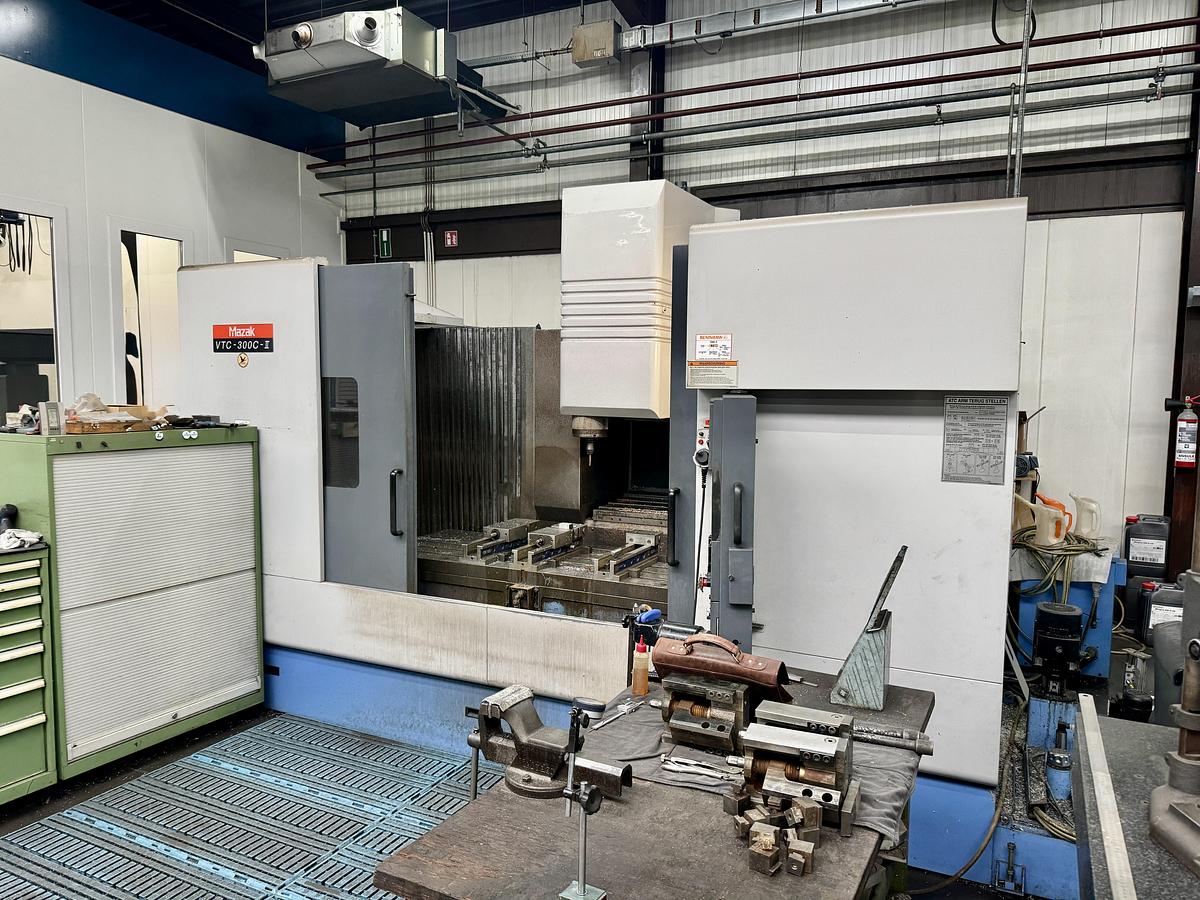 Used 2002 MAZAK VTC300C-II
