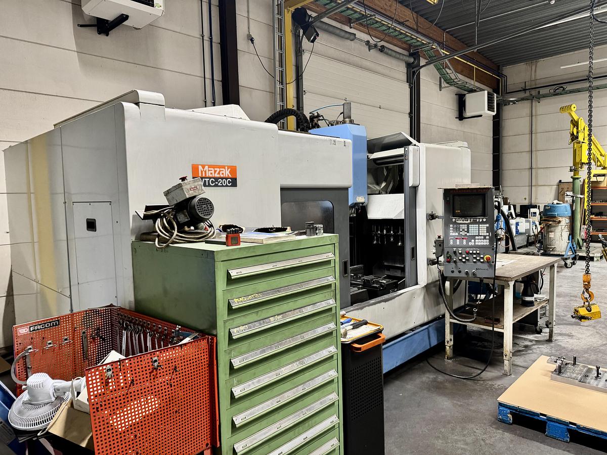 Used 1998 MAZAK VTC20C