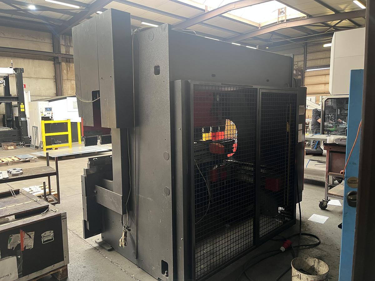 Used 2002 AMADA HFP 80-25S