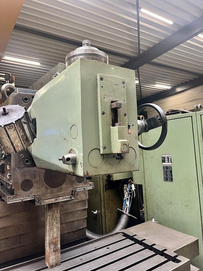Gebraucht TOS FGS 63CNC