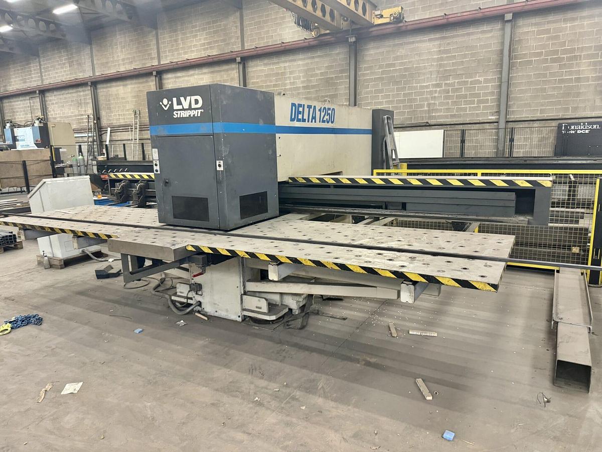 Used 2006 LVD DELTA 1250 Turret Punch Press