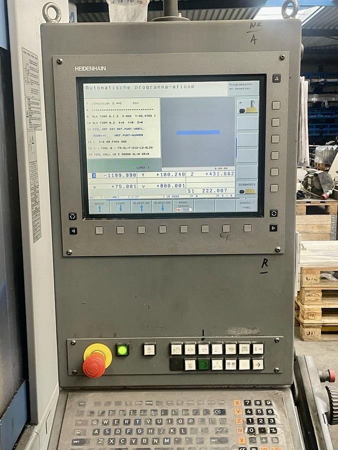 Used 2006 CHIRON MILL2000 CNC Vertical Machining Centre