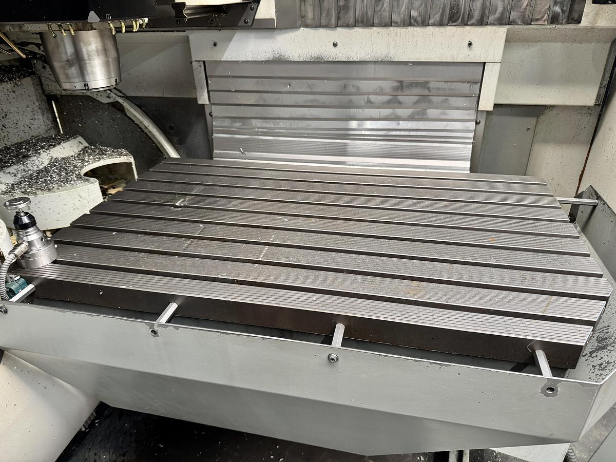 Used 2001 DECKEL MAHO DMU60T