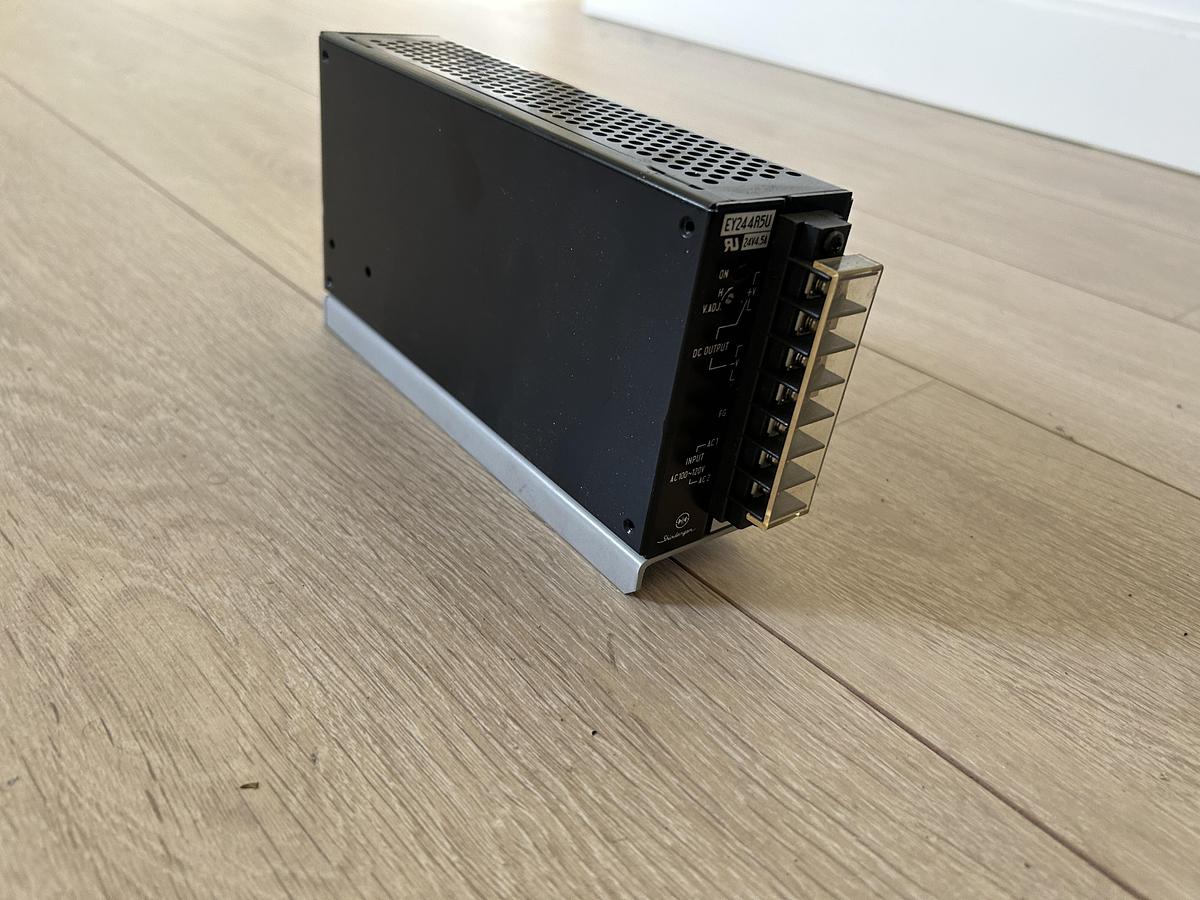 Gebraucht SHINDENGEN EY244R5U Netzteil
