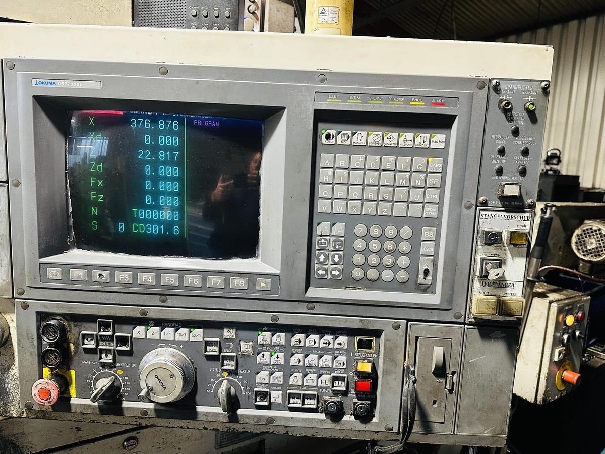 Used 1997 OKUMA LB25II CNC Turning Centre
