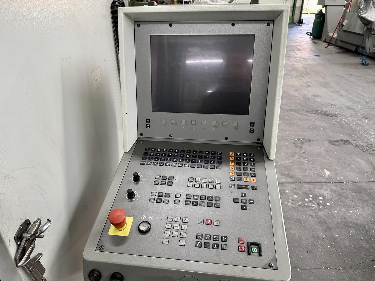 Used DECKEL MAHO DMC70V