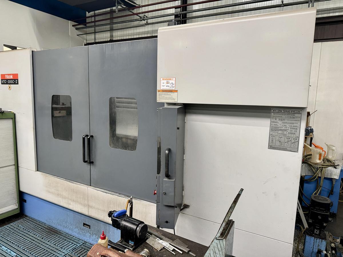 Used 2002 MAZAK VTC300C-II