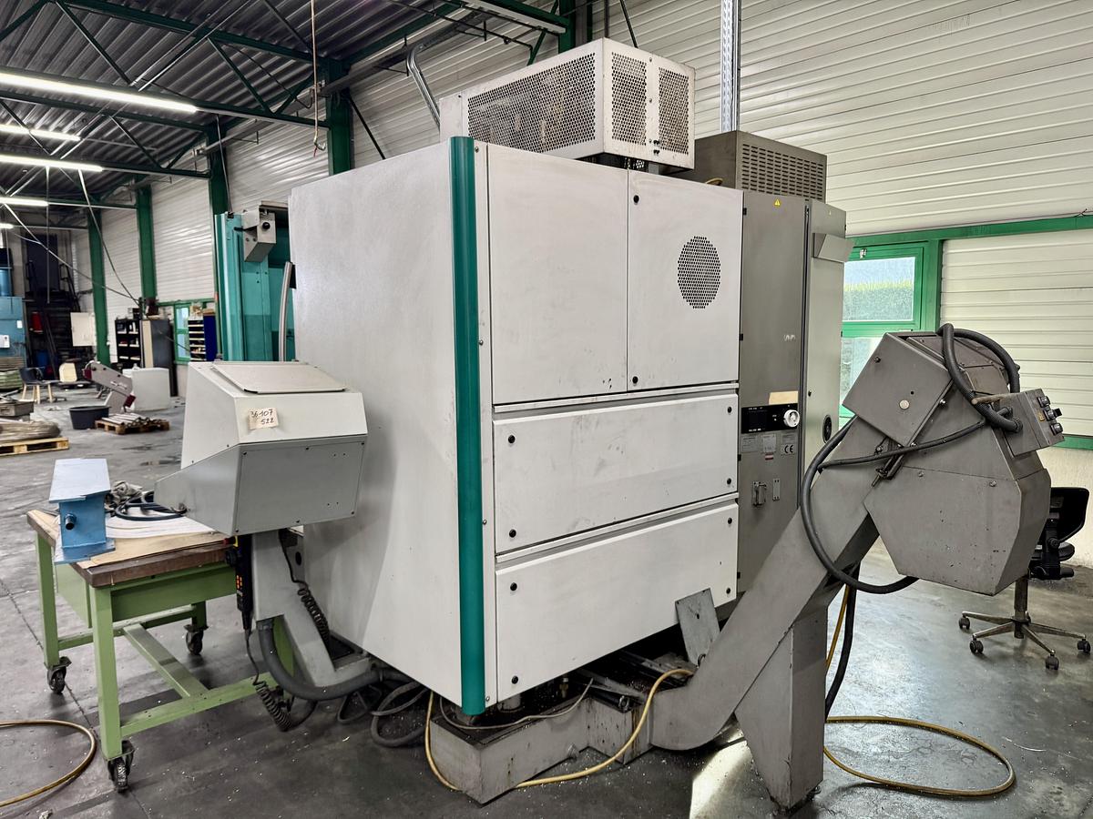 Used DECKEL MAHO DMC70V