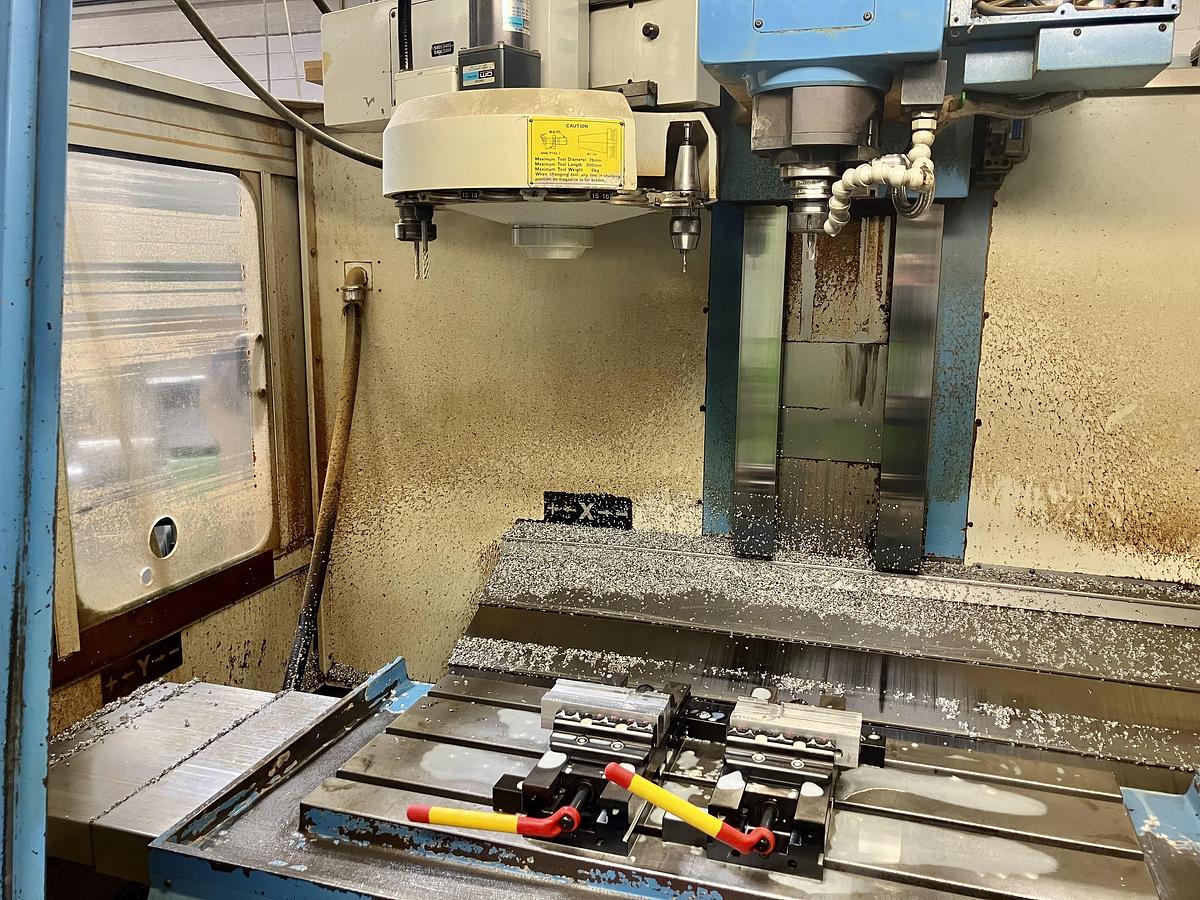 Used 1995 SUPERMAX YCM-VMC-85A