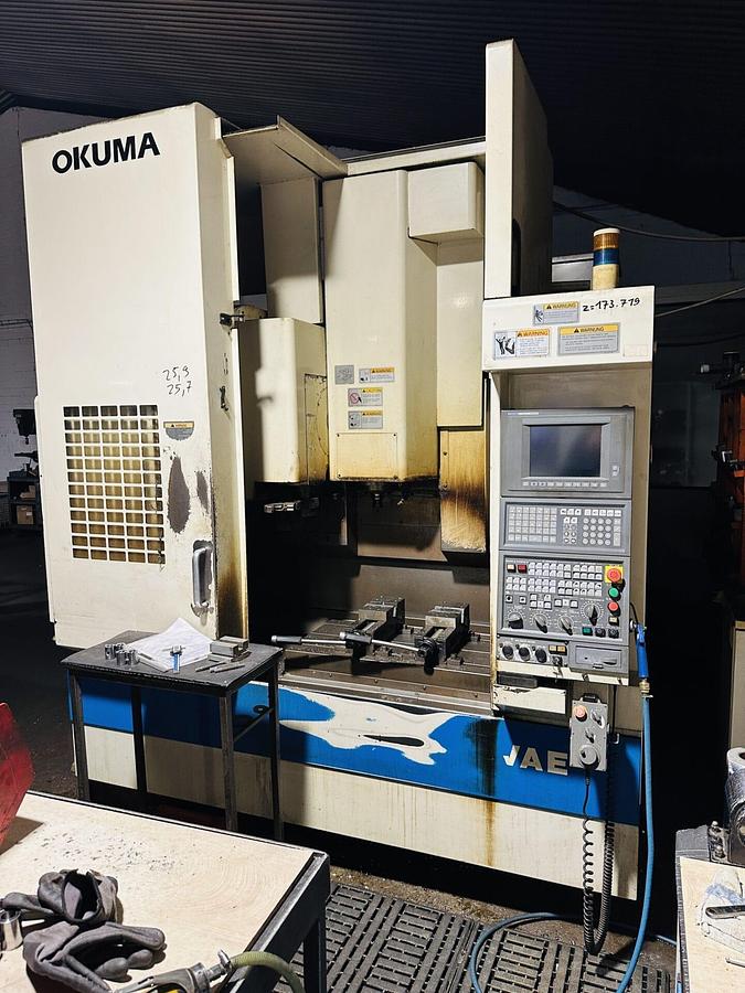 Used 2001 OKUMA MX-45VAE CNC Vertical Machining Centre