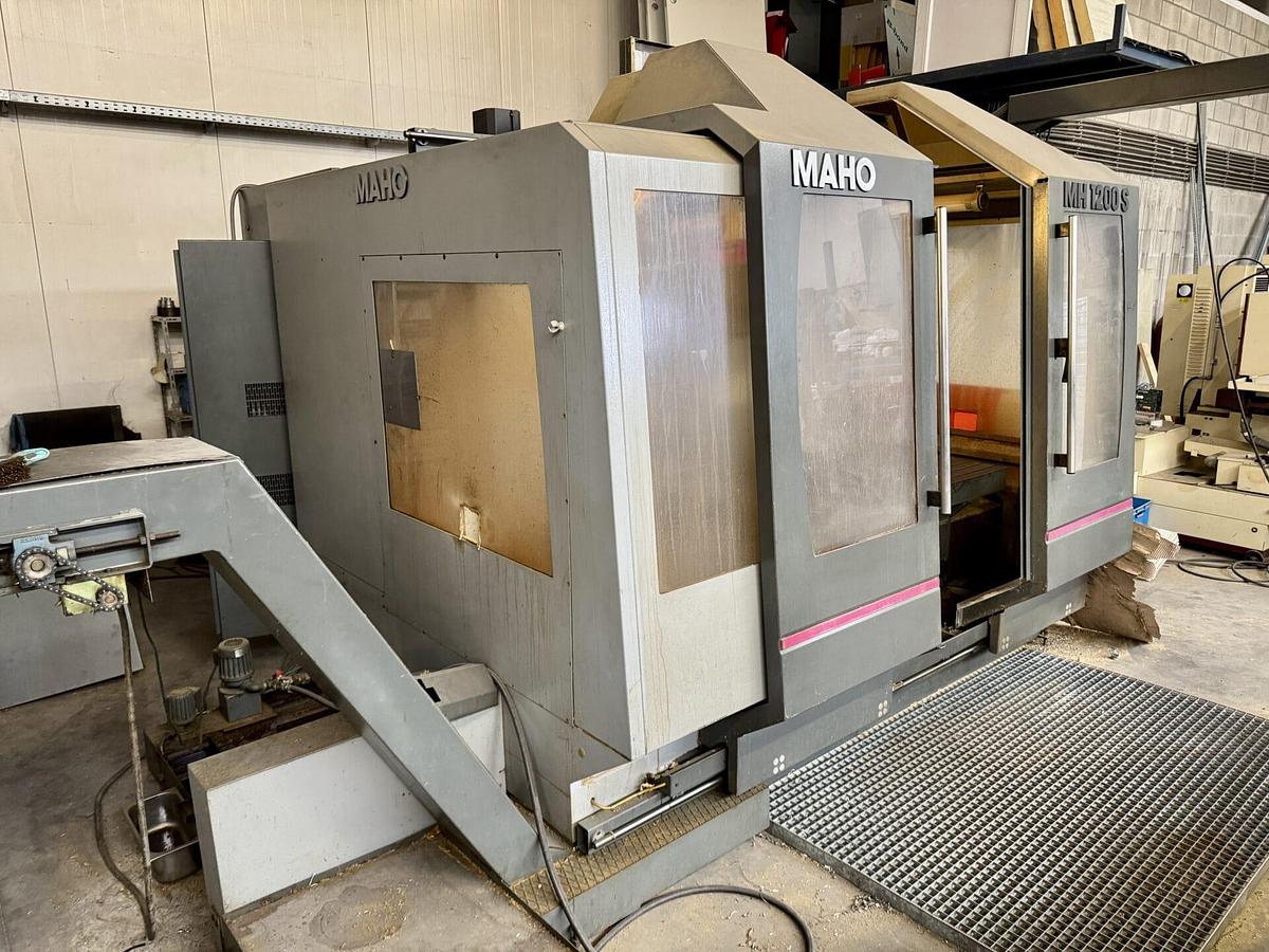 Used 1992 MAHO MH1200S CNC Vertical Machining Centre