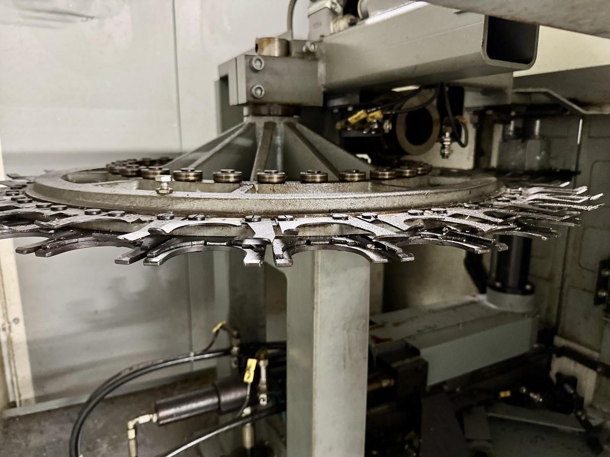 Used DECKEL MAHO DMC70V