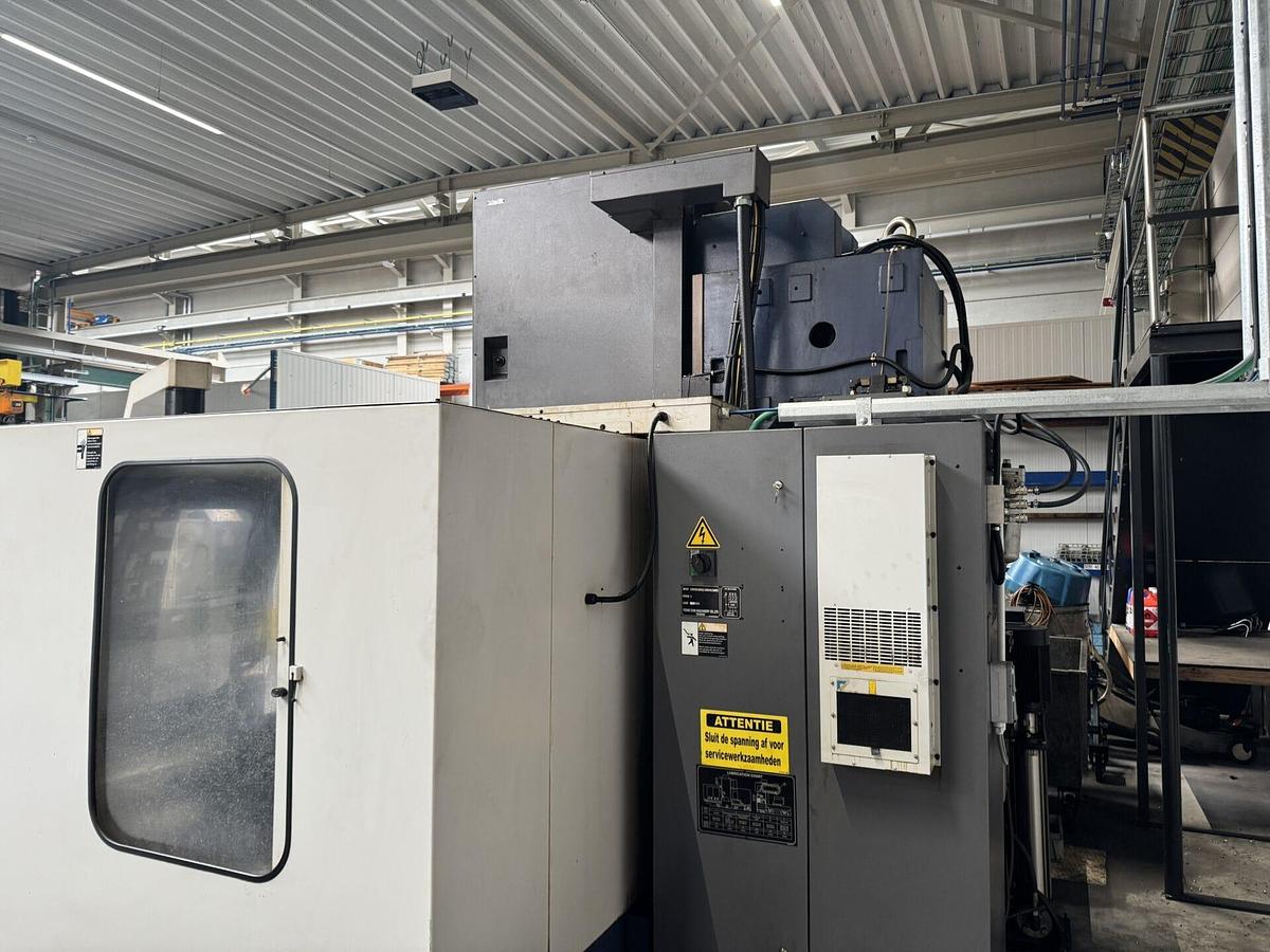 Used 2006 SUPERMAX YCM-TV188V CNC Vertical Machining Centre