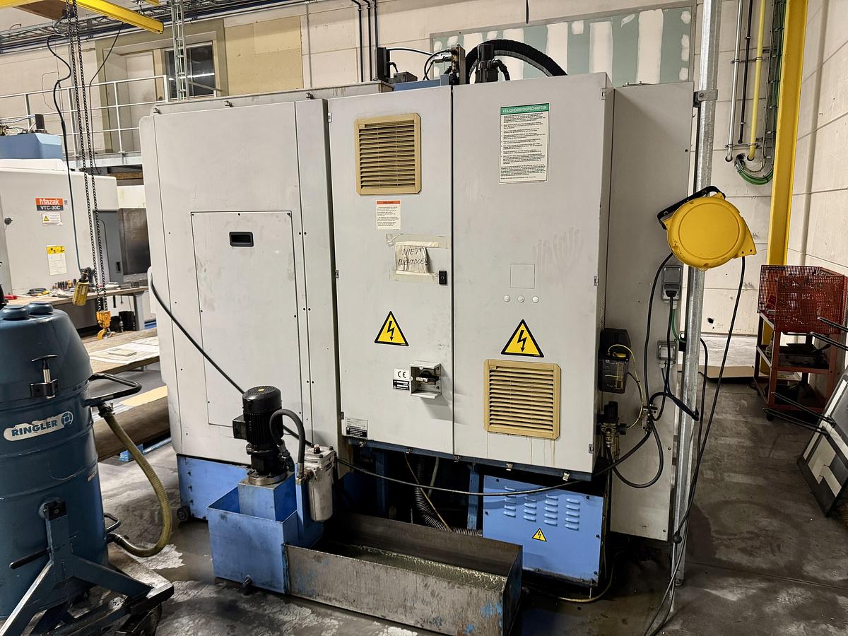 Used 1998 MAZAK VTC20C