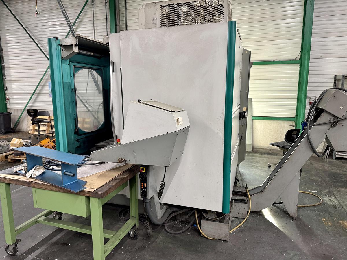 Used DECKEL MAHO DMC70V