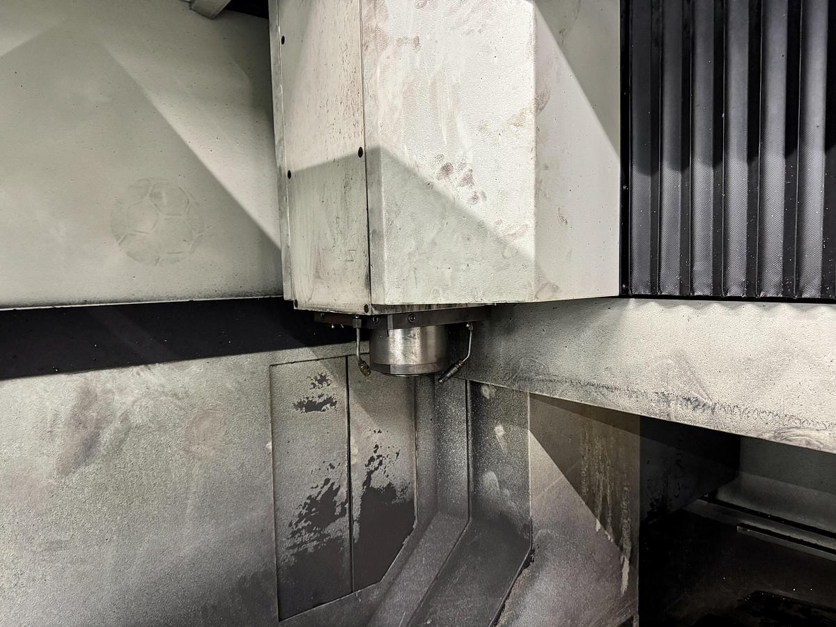 Used DECKEL MAHO DMC70V