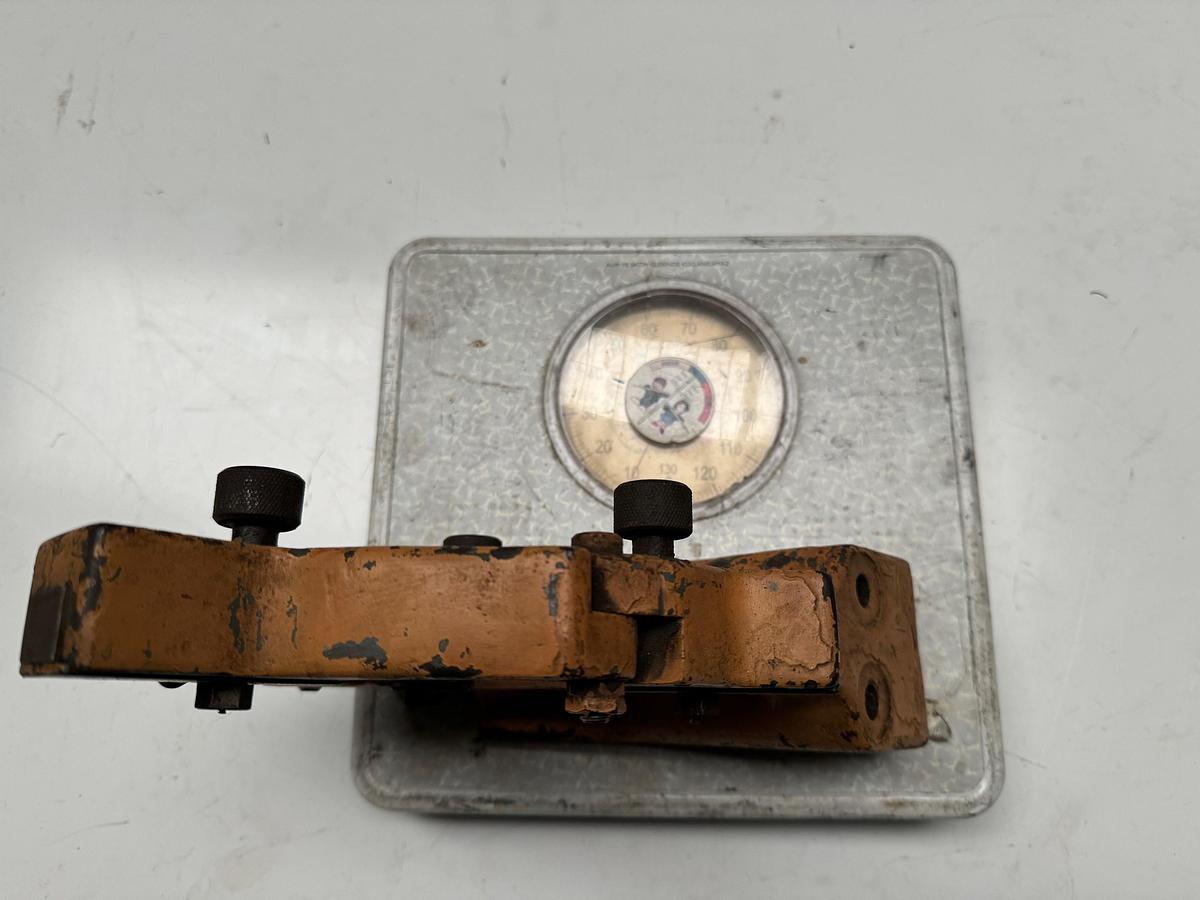 Used 3-point steady for universal grinder