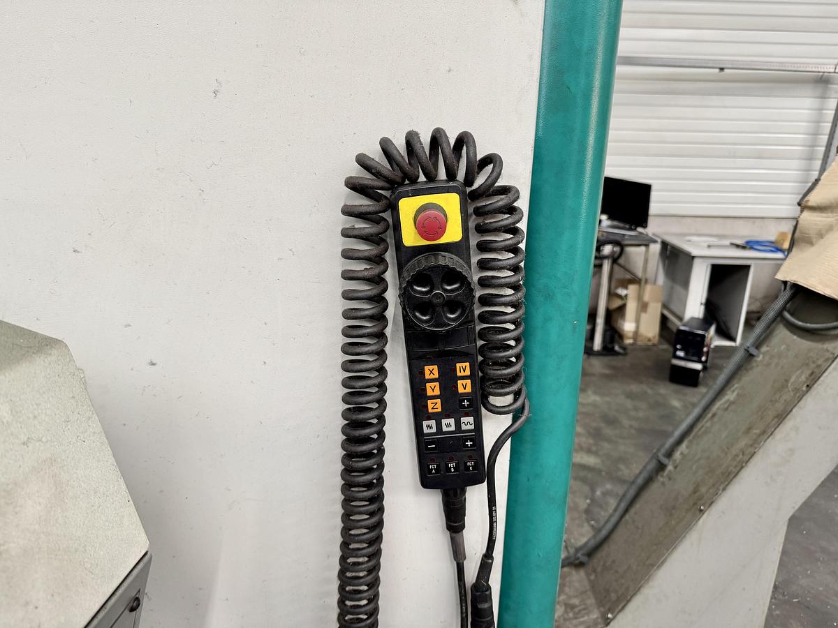 Used DECKEL MAHO DMC70V