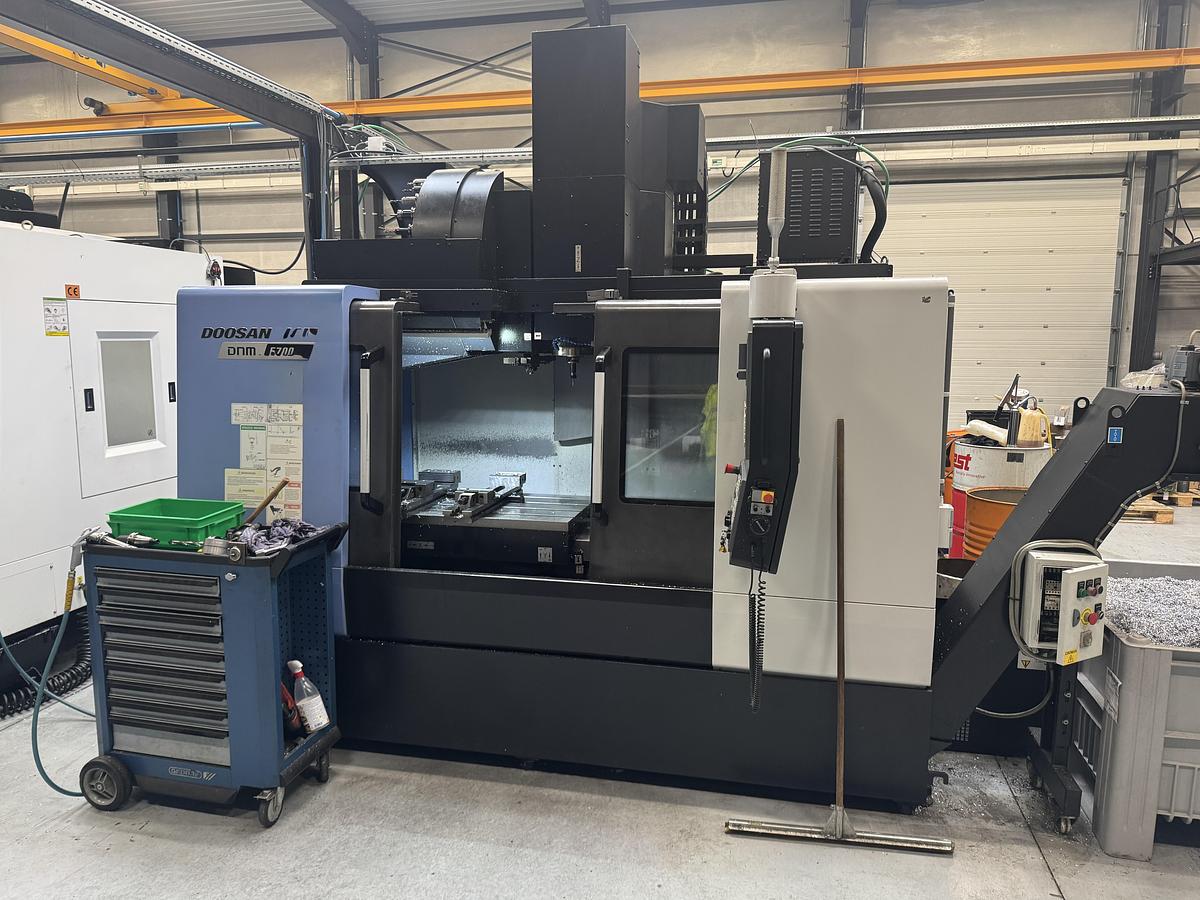 Used 2016 DOOSAN DNM5700