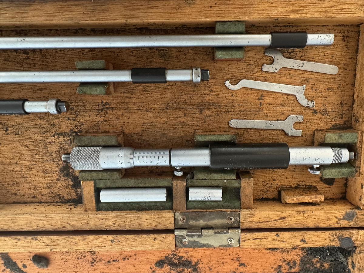 Used MITUTOYO Internal gauge