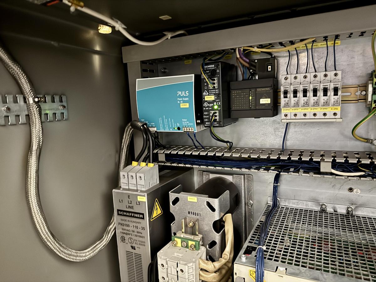 Used 2004 DECKEL MAHO DMU 70eVolution